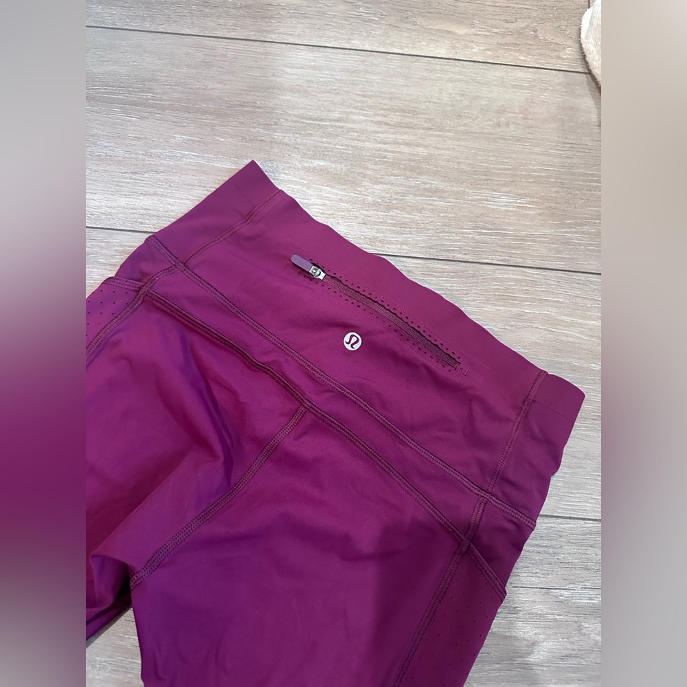Lululemon Leggings • Size 6 (Beautiful Plum Color) • Like New - Picture 2 of 4